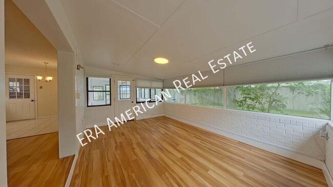 Building Photo - 1111 Coral Dr