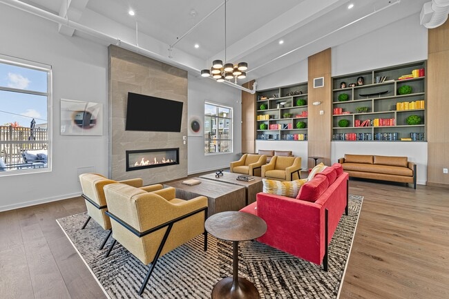 Building Photo - The Legend at Beards Hill