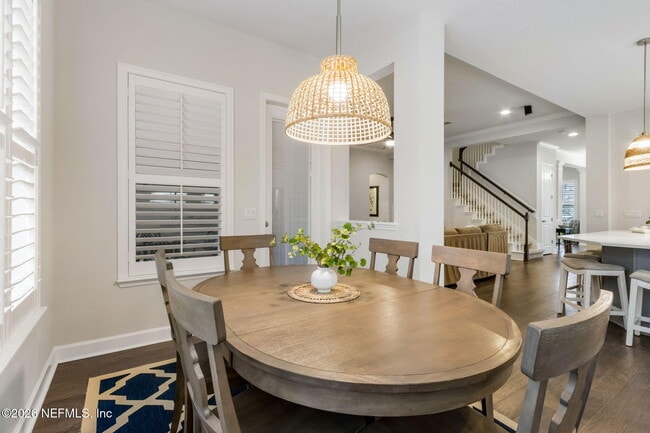 Building Photo - 209 Manor Ln