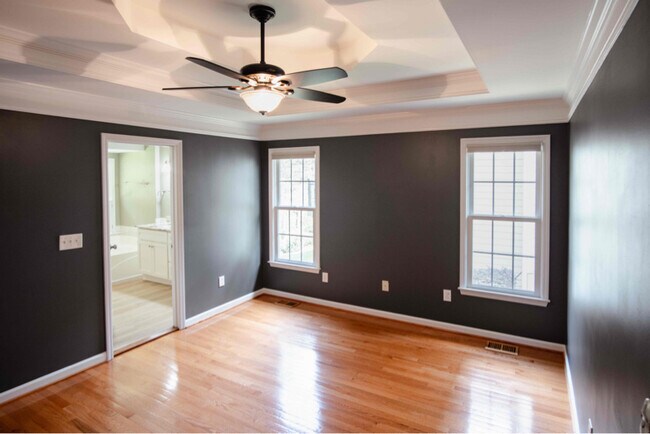 Building Photo - 1465 Rosewood Creek Dr