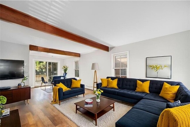 Building Photo - 45 Olney St