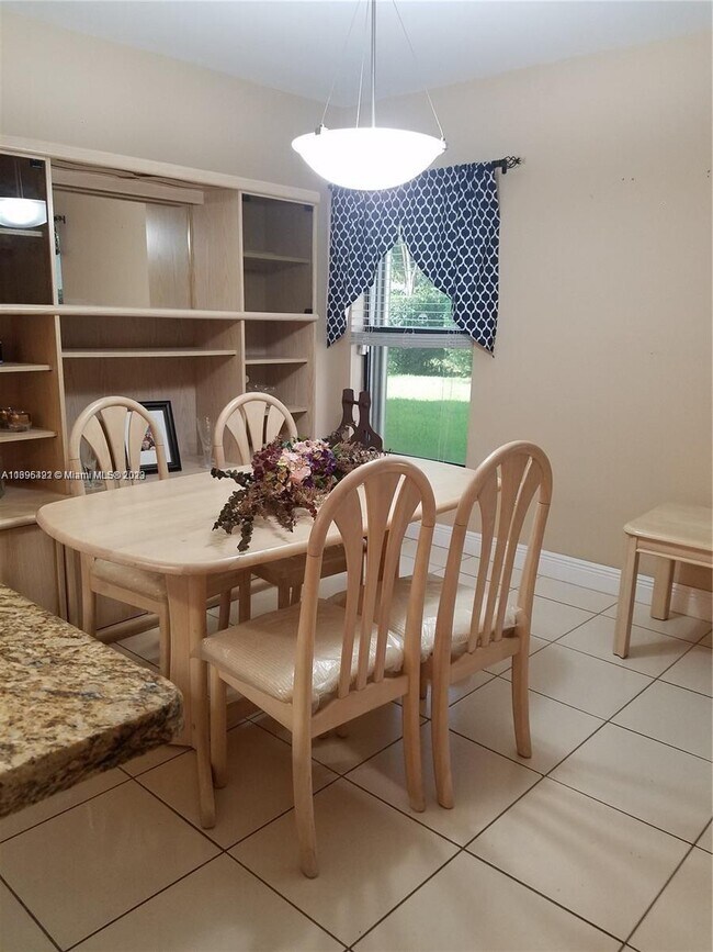 Building Photo - 13240 SW 88th Ln