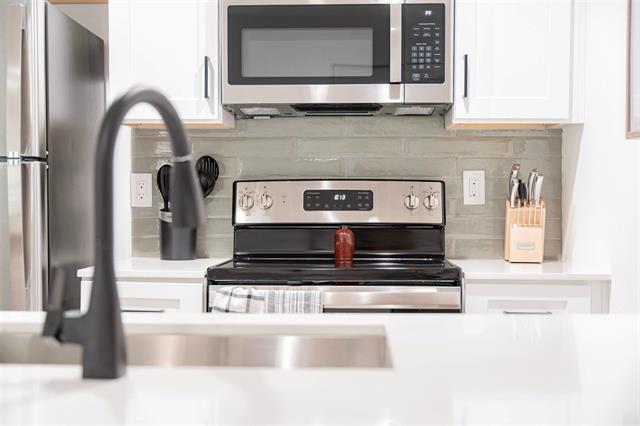 Building Photo - 606 N Marsalis Ave