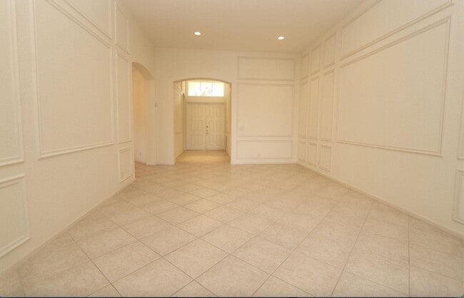 Building Photo - 9183 Bay Point Cir