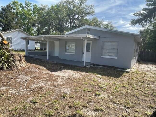 Building Photo - 3 BED/1 BATH, AVAILABLE NOW!