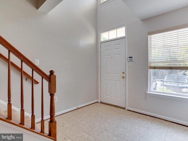 Building Photo - 6704 Dorothy Giles Ct