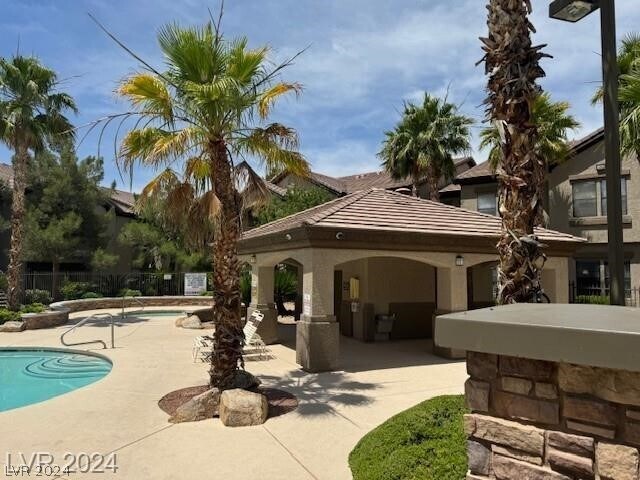 Building Photo - 8250 N Grand Canyon Dr