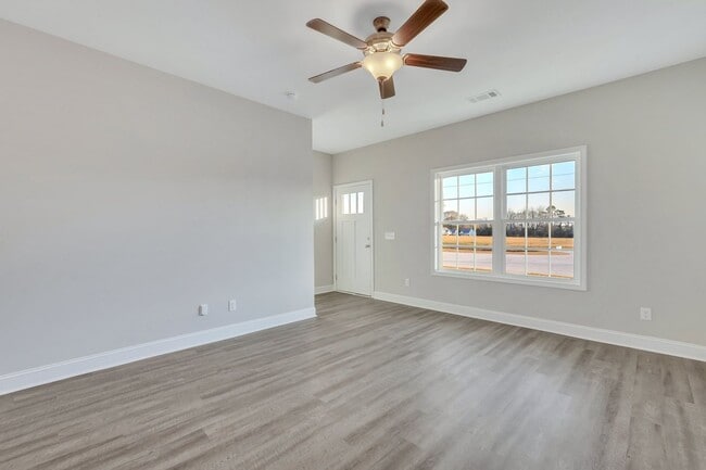 Building Photo - 697 Coley Boyd Rd