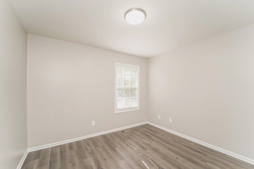 Building Photo - 135 Fritzvon Dr