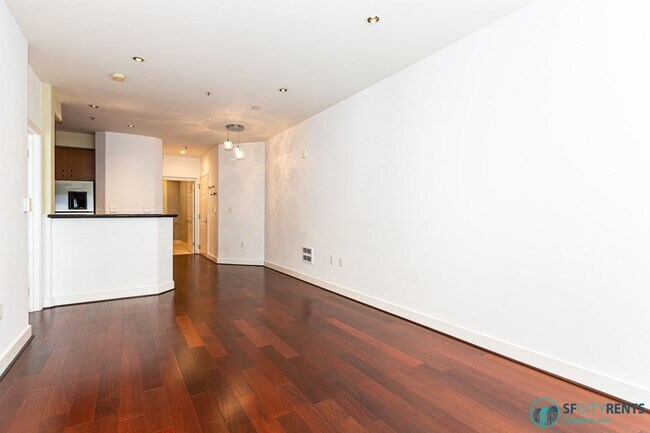 Building Photo - Downtown/Civic Center: Condo near Hayes Valley w/ Private Patio, Google Fiber & Garage Parking