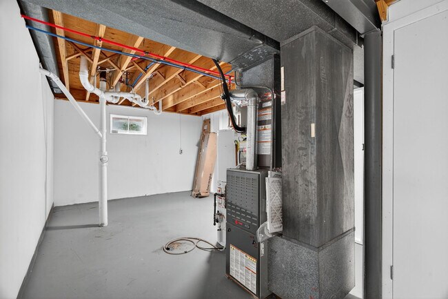 Building Photo - 1415 Lindsay Ln