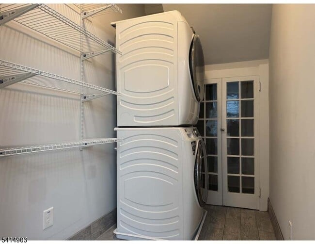 Building Photo - 139 Claremont Ave