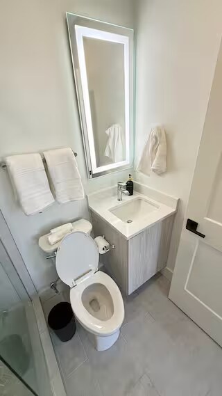 Building Photo - 3439 Lancaster Ave