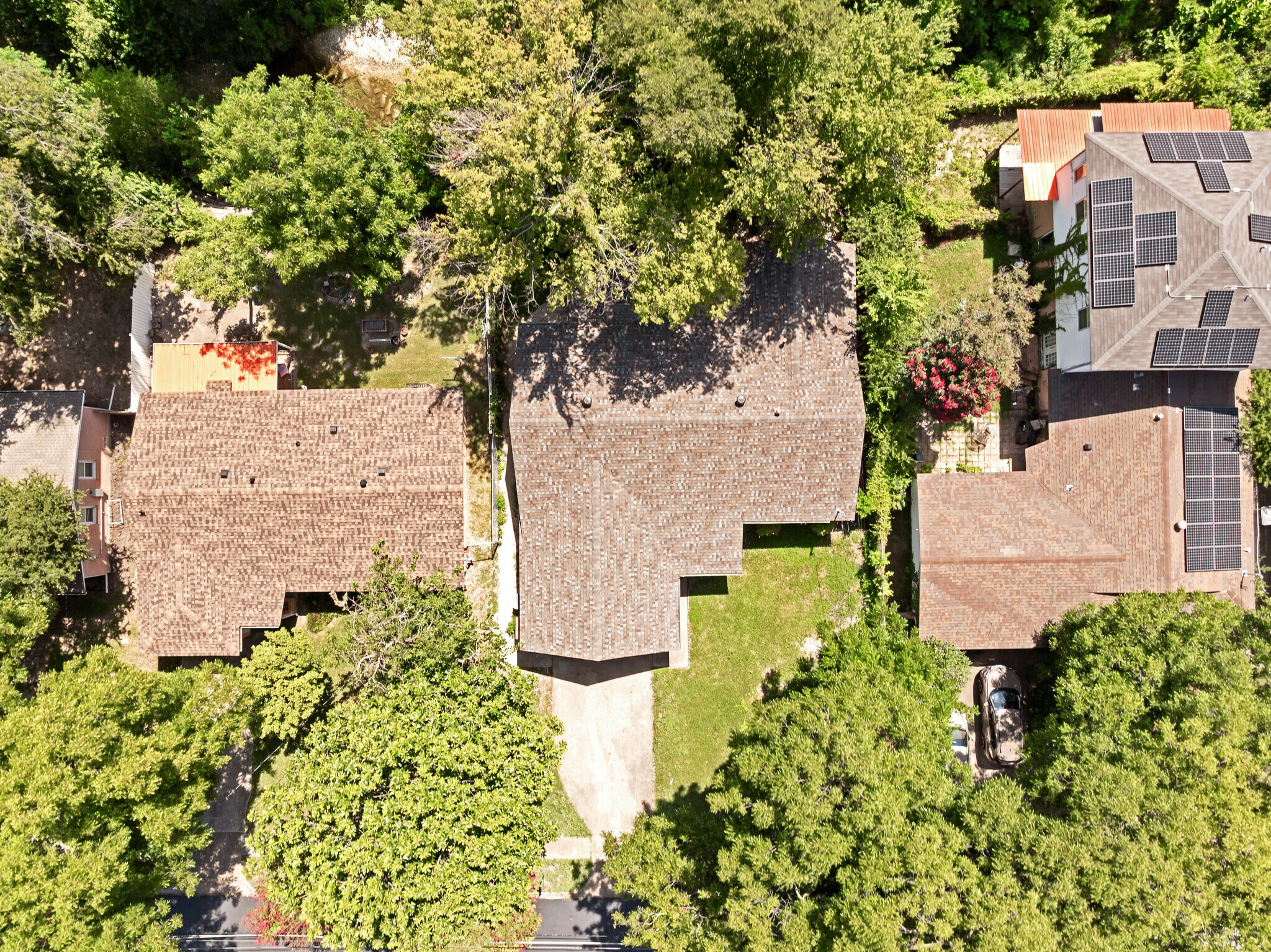 Building Photo - 4014 Sun Valley Dr