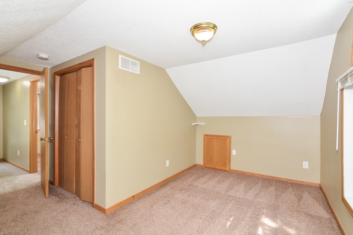 Building Photo - 123 4th Ave E