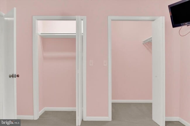 Building Photo - 118 S 22nd St