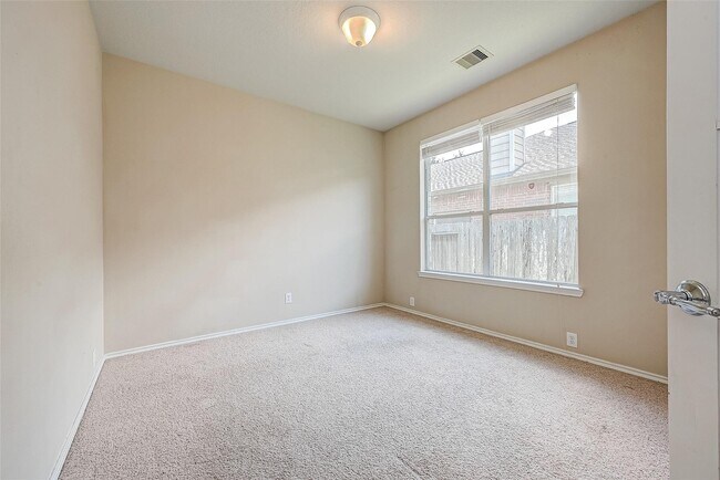 Building Photo - 10011 Terrance Springs Ln