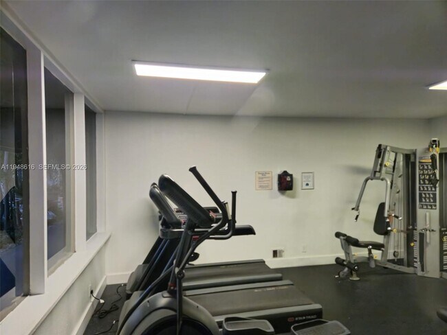 Building Photo - 4550 NW 9th St