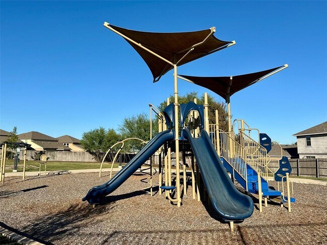 Building Photo - 13401 Henneman Dr