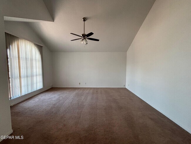 Building Photo - 7660 Le Conte Dr