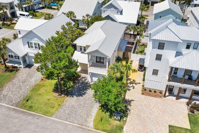 Building Photo - 56 Penelope St