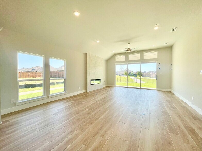 Building Photo - 13733 Riola Dr