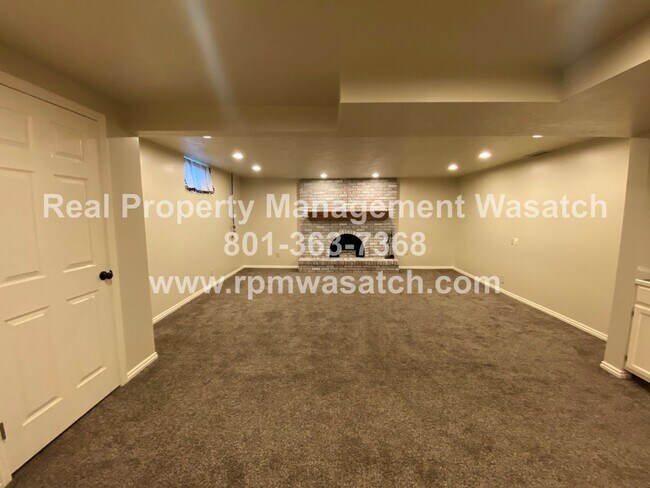 Building Photo - 7089 S 2825 E
