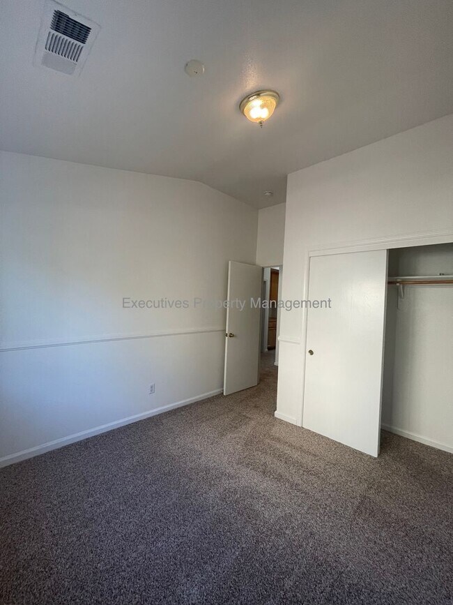 Building Photo - 1449 Quiet Ct
