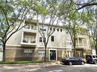 Building Photo - 4833 SW 91st Terrace