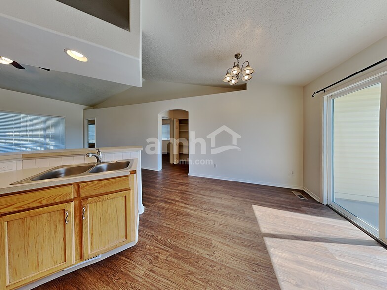 Building Photo - 5002 Barkley Way