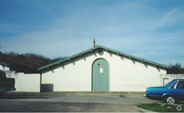 Building Photo - 8208 Sam Rayburn Dr