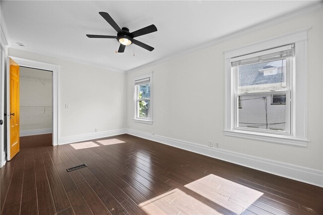 Building Photo - 15-17-17 Roosevelt St