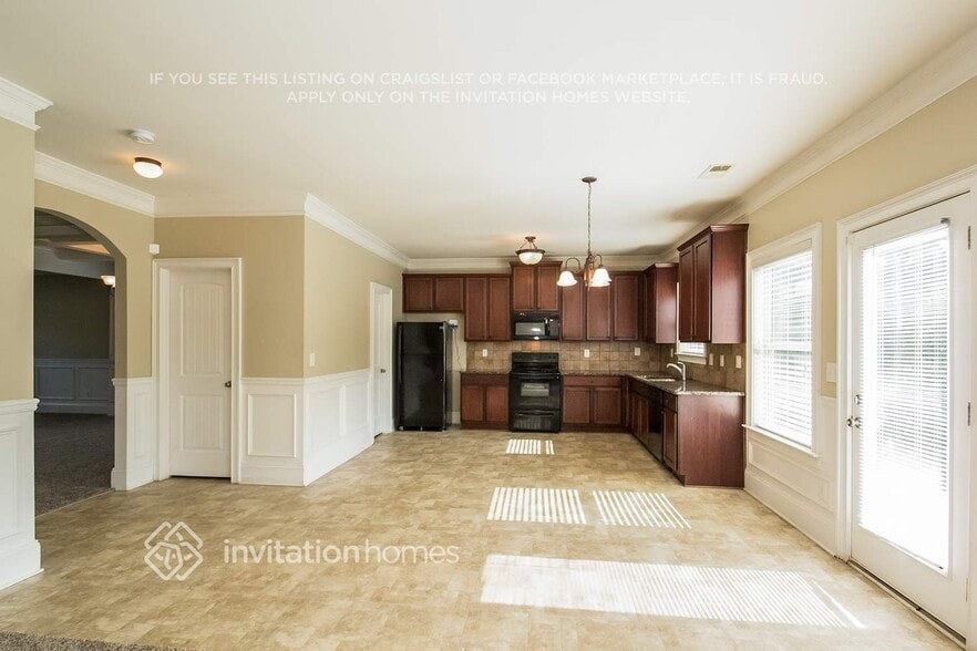 Building Photo - 6368 Flat Rock Ln
