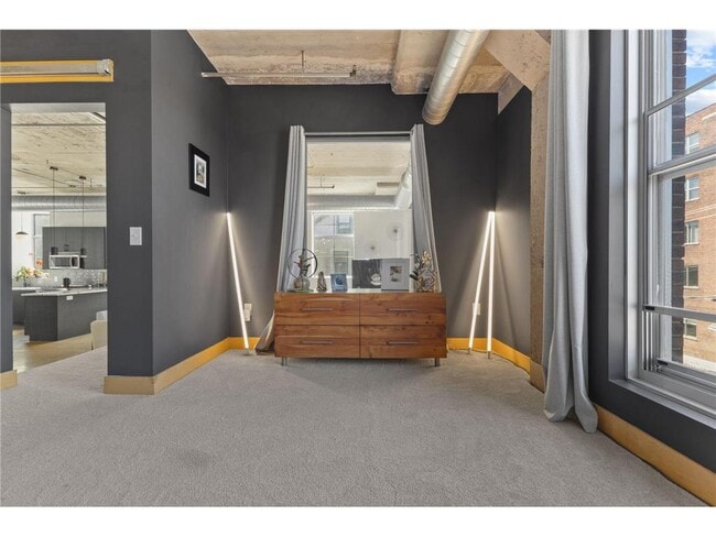 Building Photo - 918 N 3rd St