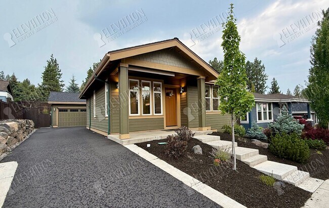 Building Photo - 62707 NW Mehama Dr