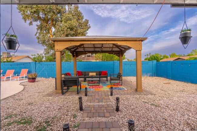 Building Photo - Downtown Gilbert Boho-Oasis|Pool|Gazebo|Ga...