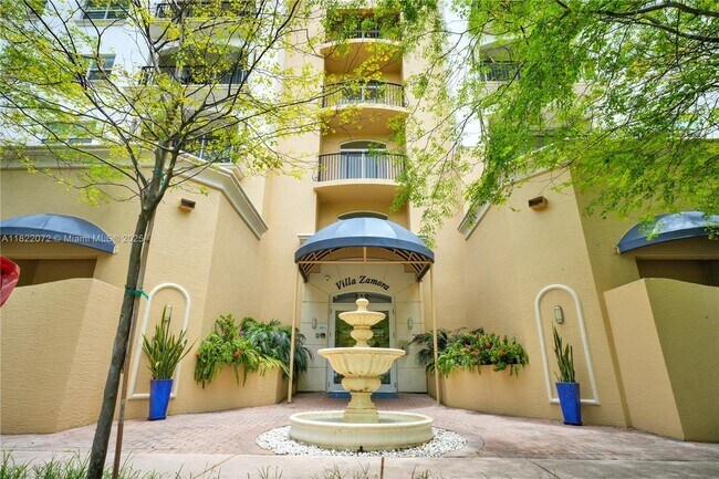 Building Photo - 118 Zamora Ave