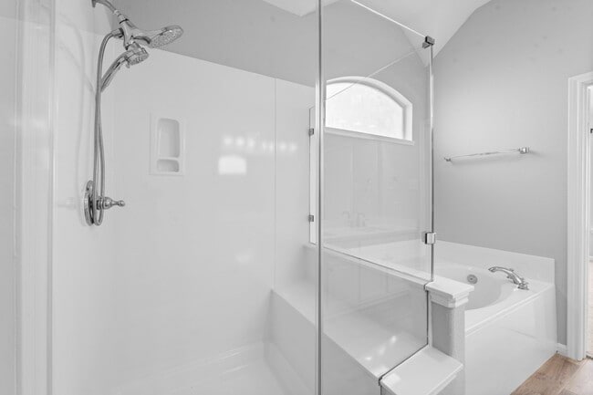 Building Photo - 15 Patina Pines Pl