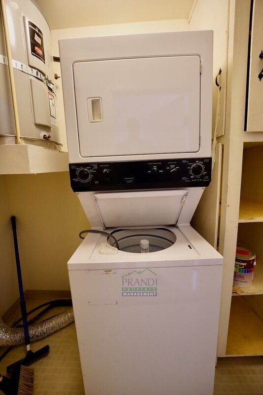 Building Photo - 16 Greenwood Bay Dr