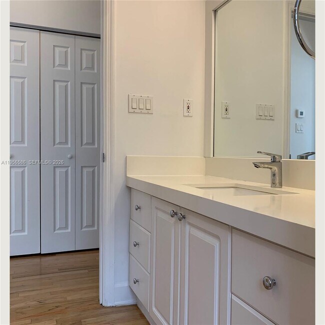 Building Photo - 4349 Sheridan Ave