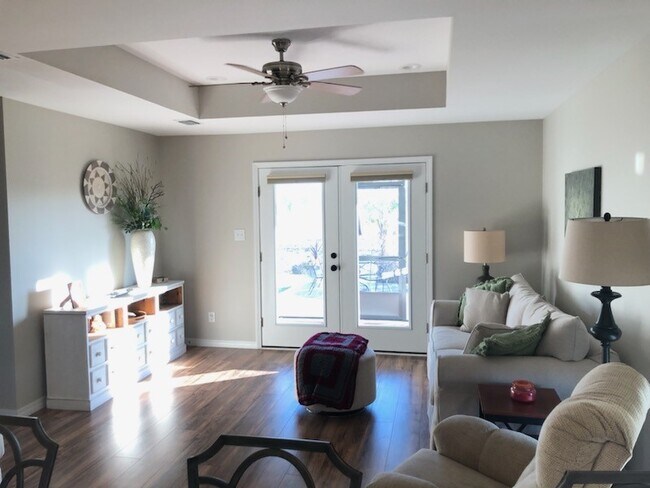 Building Photo - 124 Plantation Cir