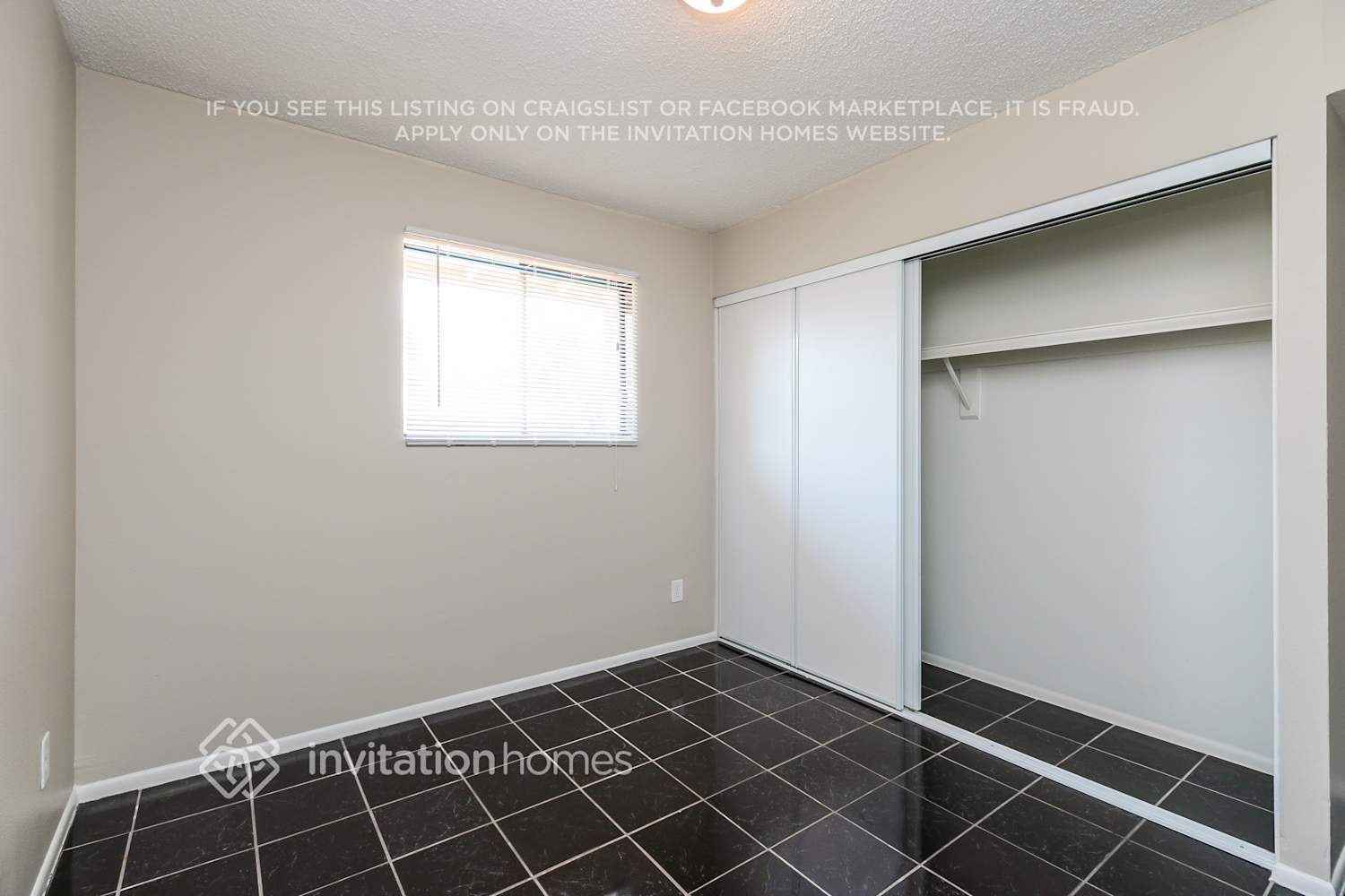 Building Photo - 6910 W Rancho Dr