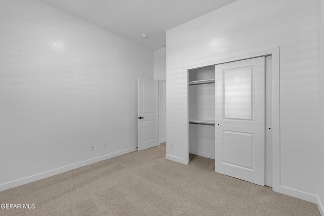 Building Photo - 15148 Destination