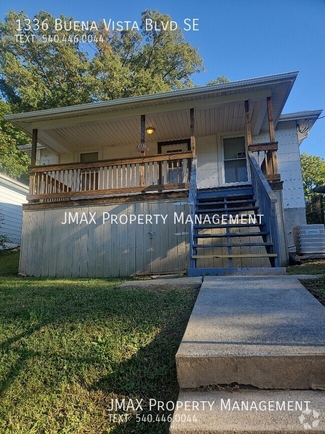 Building Photo - No steps access w/ off street parking in t...