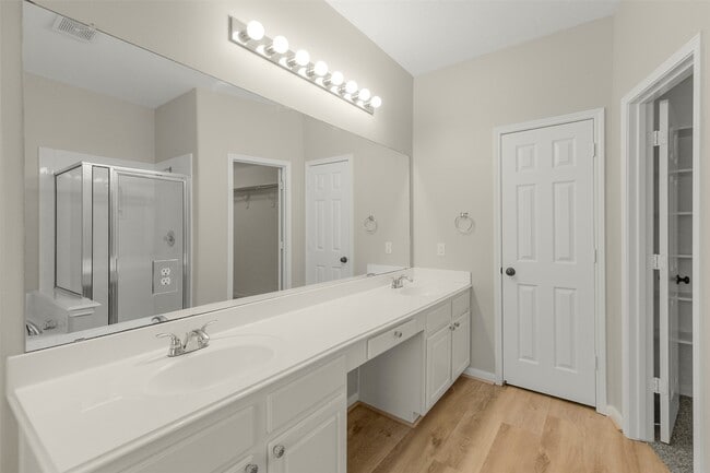 Building Photo - 9107 Huckinston Ct