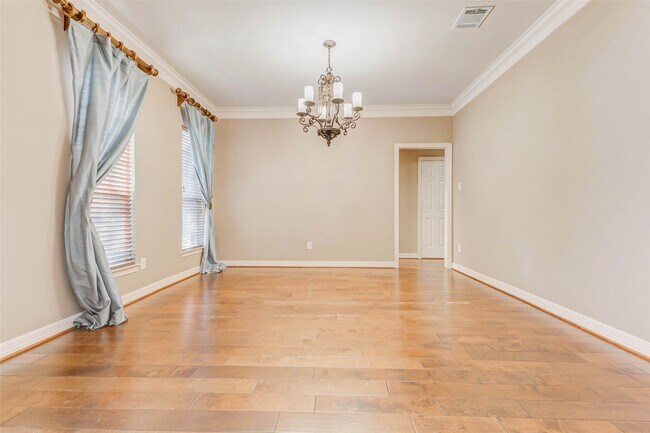 Building Photo - 1130 Wellshire Dr