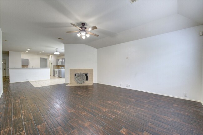 Building Photo - 14027 Coveney Dr