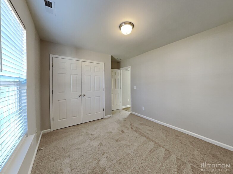 Building Photo - 35 Atherton Dr