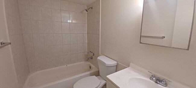 Building Photo - 488 NW 165th St