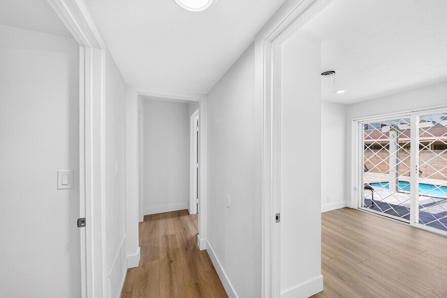 Building Photo - 8321 Santa Margarita Ln